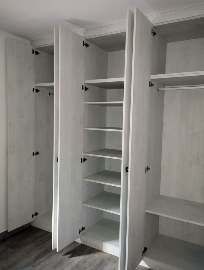 Armario de 3 cuerpos en melamina 