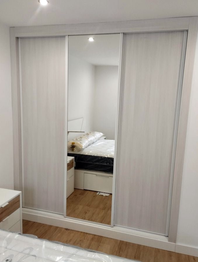 Armario de 3 cuerpos en melamina 