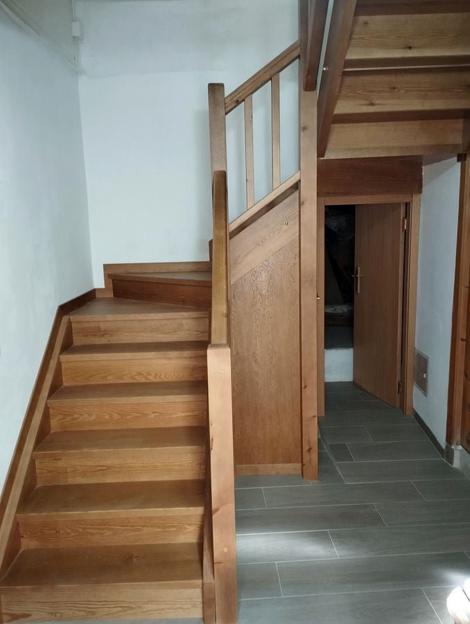 Escalera de madera