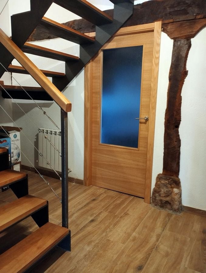 Escalera de madera y acero